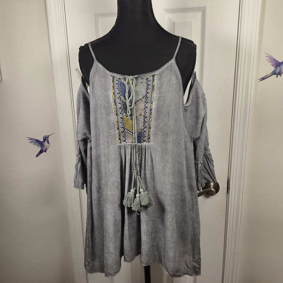 pol Tops - POL Cold Shoulder Boho Embroidered Tunic Top Small